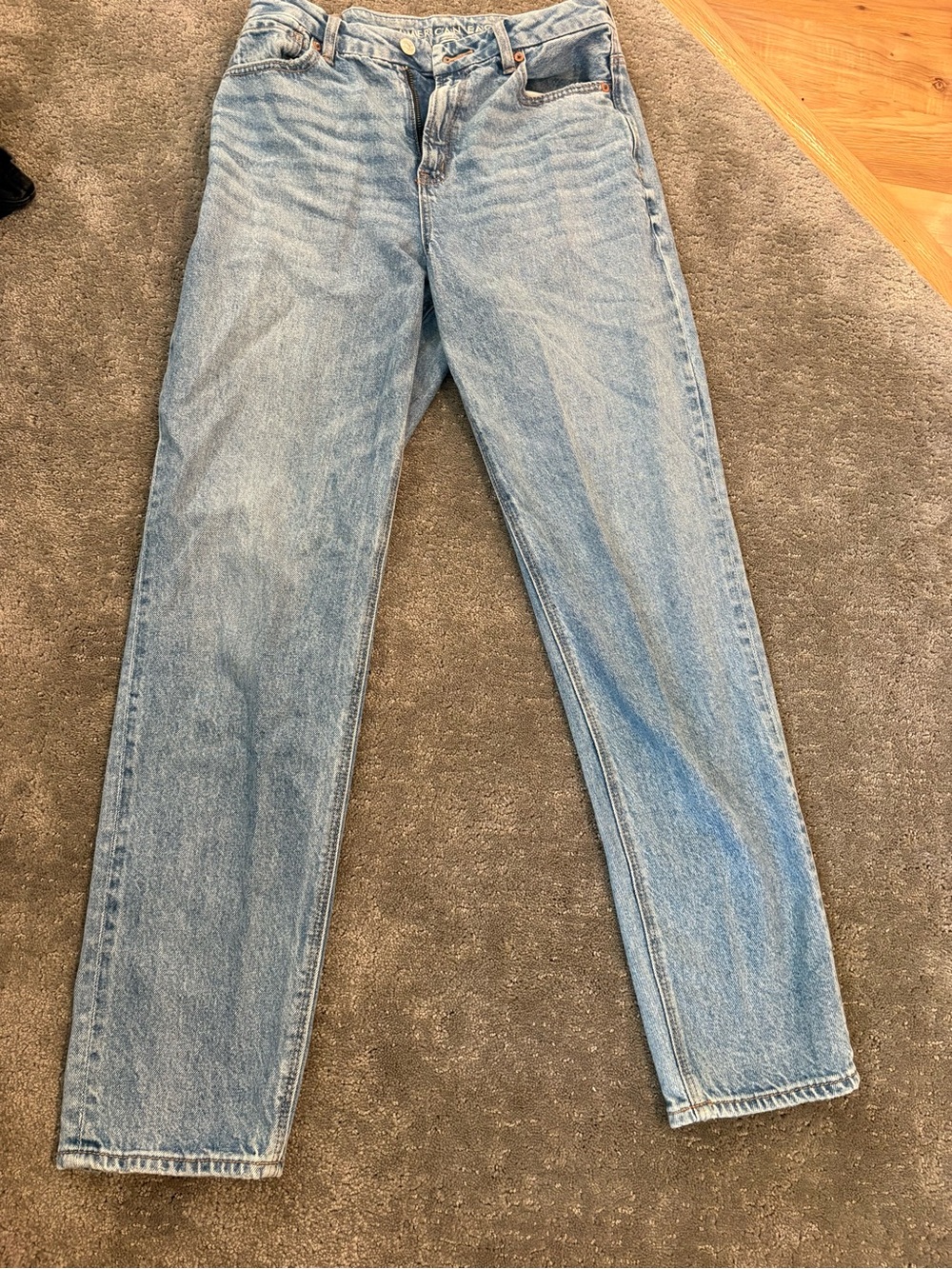 American Eagle Classic High-Rise Light Blue Women's Jeans